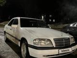 Mercedes-Benz C 180 1994 года за 2 800 000 тг. в Усть-Каменогорск – фото 2