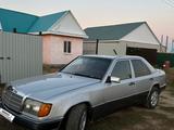 Mercedes-Benz E 230 1990 годаүшін1 200 000 тг. в Актобе – фото 4