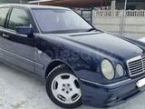 Mercedes-Benz E 230 1995 года за 2 600 000 тг. в Темиртау – фото 2