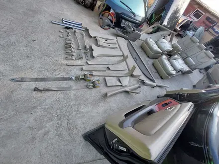 По салону на Lexus rx 300 за 10 000 тг. в Шымкент