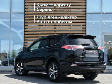 Toyota RAV4 Prestige 2017 года за 9 490 000 тг. в Шымкент – фото 2