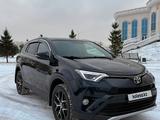 Toyota RAV4 2019 года за 11 750 000 тг. в Астана – фото 2