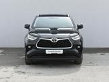Toyota Highlander Prestige 2023 года за 23 300 000 тг. в Атырау – фото 2
