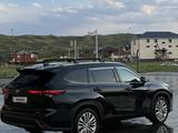 Toyota Highlander 2023 года за 30 000 000 тг. в Усть-Каменогорск – фото 4