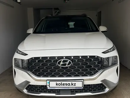 Hyundai Santa Fe 2023 года за 19 000 000 тг. в Уральск
