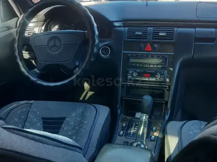 Mercedes-Benz E 280 1998 года за 2 700 000 тг. в Мерке – фото 5