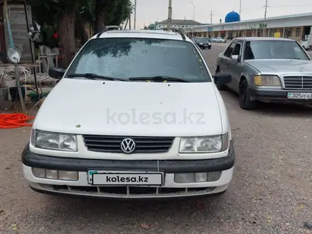 Volkswagen Passat 1994 годаүшін1 800 000 тг. в Тараз