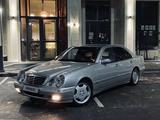 Mercedes-Benz E 320 2001 годаfor6 000 000 тг. в Караганда