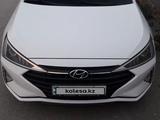 Hyundai Elantra 2019 года за 8 700 000 тг. в Костанай – фото 2
