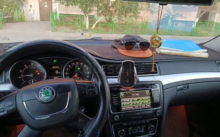 Skoda Superb 2011 года за 3 500 000 тг. в Шымкент