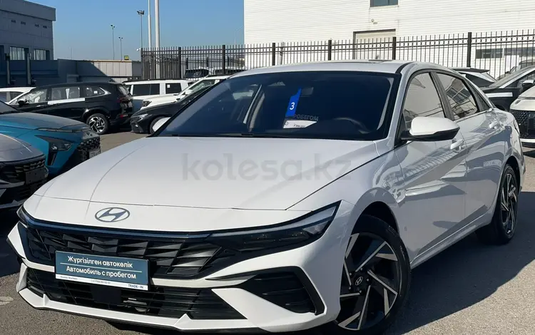 Hyundai Elantra 2021 года за 9 390 000 тг. в Шымкент