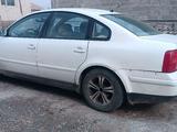 Volkswagen Passat 1998 годаfor1 400 000 тг. в Тараз – фото 4