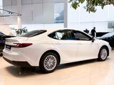 Toyota Camry Luxe 2025 года за 25 190 000 тг. в Астана – фото 5