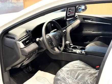 Toyota Camry Luxe 2025 года за 25 190 000 тг. в Астана – фото 7