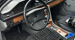 Mercedes-Benz E 230 1992 годаfor1 900 000 тг. в Алматы