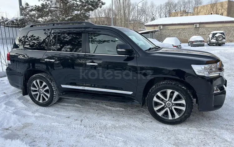 Toyota Land Cruiser 2015 года за 37 500 000 тг. в Астана
