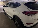 Hyundai Tucson 2017 года за 11 800 000 тг. в Семей – фото 2