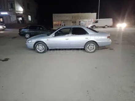 Toyota Camry 1997 года за 2 800 000 тг. в Семей – фото 4