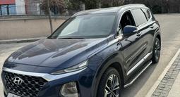 Hyundai Santa Fe 2019 года за 14 500 000 тг. в Алматы – фото 4