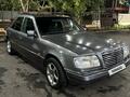 Mercedes-Benz E 200 1995 годаfor1 600 000 тг. в Шымкент