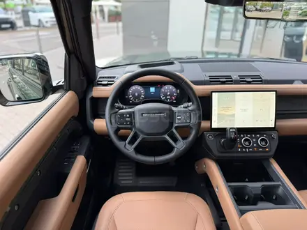Land Rover Defender X-Dynamic SE 2026 года за 77 082 000 тг. в Алматы – фото 9