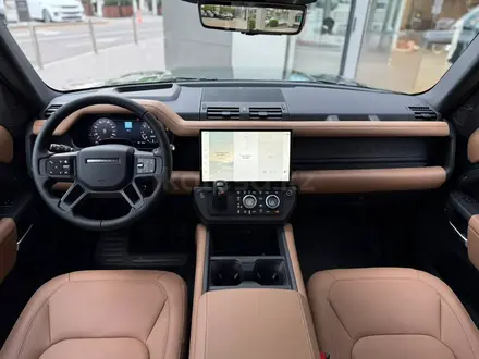 Land Rover Defender X-Dynamic SE 2026 года за 77 082 000 тг. в Алматы – фото 8