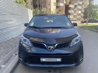 Toyota Sienna, 2014