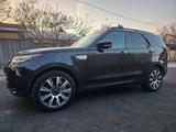 Land Rover Discovery 2018 года за 23 900 000 тг. в Алматы – фото 4