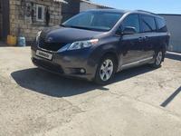 Toyota Sienna 2017 года за 14 700 000 тг. в Атырау