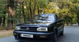 Volkswagen Golf 1993 годаүшін1 100 000 тг. в Тараз