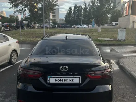 Toyota Camry 2021 года за 15 200 000 тг. в Астана – фото 7