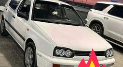 Volkswagen Golf 1997 года за 2 400 000 тг. в Алматы