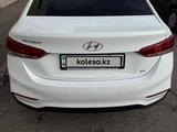 Hyundai Accent 2019 года за 7 300 000 тг. в Астана – фото 2