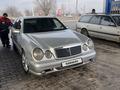 Mercedes-Benz E 320 1996 года за 2 000 000 тг. в Алматы