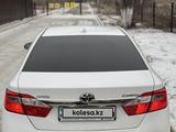 Toyota Camry 2013 года за 10 500 000 тг. в Актобе – фото 2