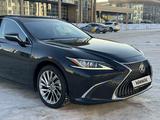 Lexus ES 250 2019 года за 17 500 000 тг. в Астана – фото 2