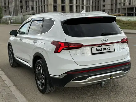 Hyundai Santa Fe 2021 года за 18 500 000 тг. в Астана – фото 3