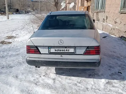 Mercedes-Benz E 250 1991 года за 1 000 000 тг. в Караганда – фото 3