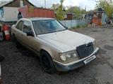 Mercedes-Benz E 300 1988 года за 950 000 тг. в Астана