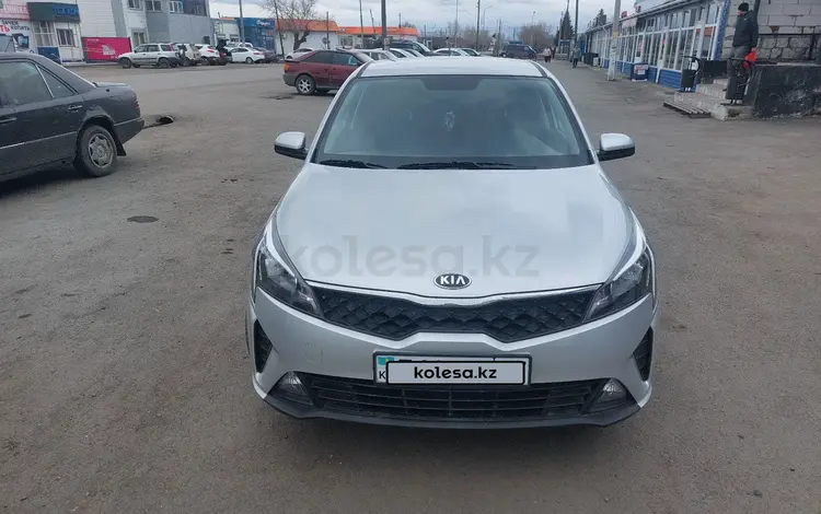 Kia Rio 2021 года за 7 500 000 тг. в Петропавловск