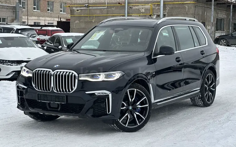 BMW X7 2022 годаfor64 000 000 тг. в Актобе