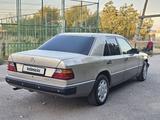 Mercedes-Benz E 220 1993 годаүшін1 700 000 тг. в Туркестан – фото 5