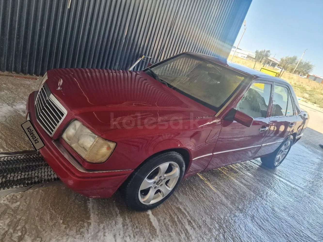 Mercedes-Benz E-Class, 1993