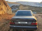 Mercedes-Benz E 290 1991 года за 600 000 тг. в Шамалган – фото 4