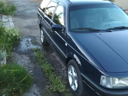 Volkswagen Passat 1993 года за 2 500 000 тг. в Караганда – фото 2