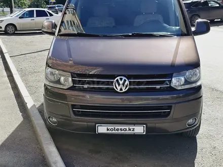 Volkswagen Caravelle 2014 года за 13 400 000 тг. в Кокшетау