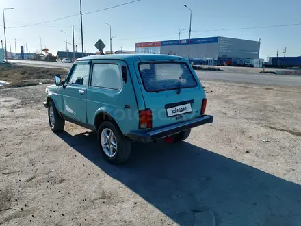 ВАЗ (Lada) Lada 2121 2000 года за 500 000 тг. в Атырау – фото 4