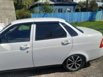 ВАЗ (Lada) Priora 2170 2015 года за 2 200 000 тг. в Усть-Каменогорск – фото 4