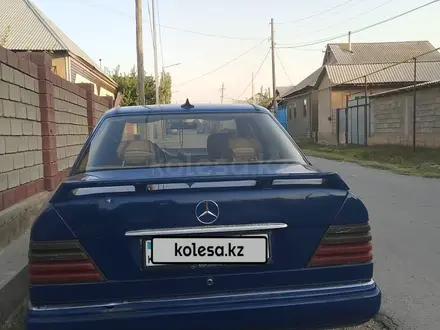 Mercedes-Benz E 230 1989 года за 950 000 тг. в Шымкент – фото 4