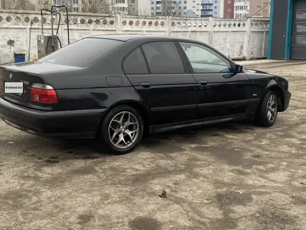 BMW 528 1997 года за 3 500 000 тг. в Усть-Каменогорск – фото 3